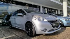 Cinza Usado 2012 Peugeot 208 Citadino | € 9.900 (Bom preço)
