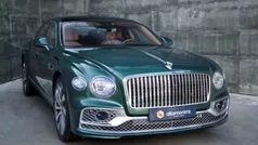 Usado 2022 Bentley Flying Spur Sedan | € 220.900