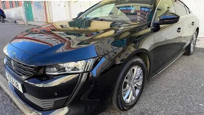 Usado Peugeot 508 Allure 130 HP (95 kW) 2019 Preto Sedan