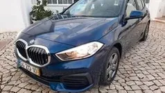 Azul Usado 2019 BMW 116 Citadino | € 22.950
