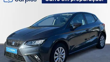 Cinza Usado 2024 Seat Ibiza Style | € 19.000 (Preço justo)
