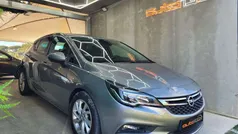 Cinzento Usado 2017 Opel Astra Innovation | € 12.990 (Preço justo)
