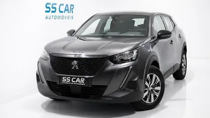 Usado Peugeot 2008 Active 102 HP (75 kW) 2022 SUV