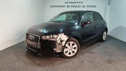 Usado Audi A1 Sportback Sport 105 HP (77 kW) 2015 Preto Citadino