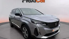 Cinza Usado 2023 Peugeot 5008 Allure SUV | € 28.990 (Preço justo)