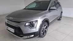 Bege Usado 2024 Kia Niro SUV | € 30.990 (Preço justo)