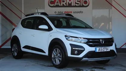 Branco Usado 2022 Dacia Sandero Comfort | € 13.400 (Bom preço)