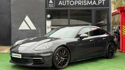 Usado Porsche Panamera 470 HP (345 kW) 2020