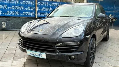 Usado Porsche Cayenne Edition 245 HP (180 kW) 2012 Preto SUV