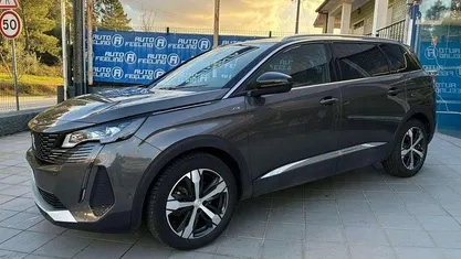 Usado 2022 Peugeot 5008 | € 27.900 (Bom preço)