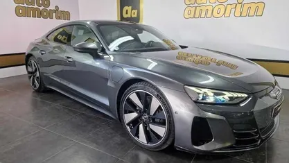 Cinzento Usado 2021 Audi e-tron SUV | € 58.950 (Preço justo)