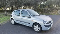 Usado 2002 Renault Clio II Privilege Citadino | € 2.500 (Preço justo)