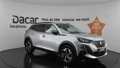 Usado Peugeot e-2008 Allure 100 kW (136 HP) 2022 SUV