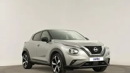 Cinzento Usado 2024 Nissan Juke Tekna SUV | € 22.990 (Preço justo)