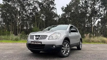 Usado Nissan Qashqai 110 HP (80 kW) 2010 Cinzento SUV