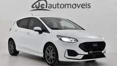 Branco Usado 2022 Ford Fiesta ST-Line Citadino | € 16.900 (Preço justo)