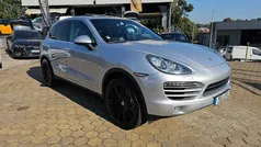 Cinza Usado 2010 Porsche Cayenne SUV | € 26.950 (Preço justo)
