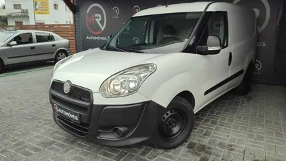 Branco Usado 2011 Fiat Doblò Monovolume | € 6.900 (Preço justo)