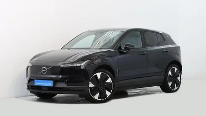 Preto Usado 2024 Volvo EX30 SUV | € 36.500 (Preço justo)