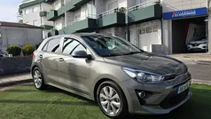 Cinza Usado 2023 Kia Rio Citadino | € 16.950 (Preço justo)