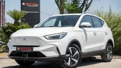 Branco Usado 2022 MG ZS Comfort Sedan | € 21.900 (Preço justo)