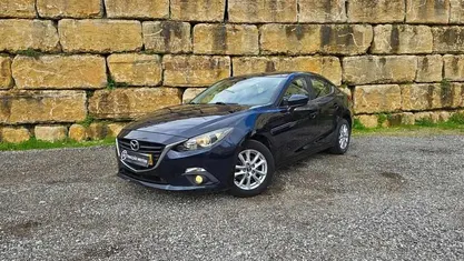 Usado Mazda 3 105 HP (77 kW) 2016 Azul Sedan