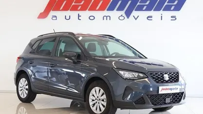 Usado Seat Arona Style 95 HP (69 kW) 2024 Cinza SUV