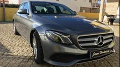 Cinzento Usado 2016 Mercedes E220 Sedan | € 34.900