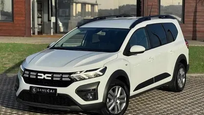 Branco Usado 2023 Dacia Jogger Monovolume | € 14.990