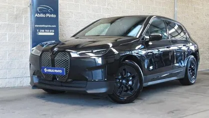 Preto Usado 2023 BMW iX SUV | € 51.250 (Preço justo)