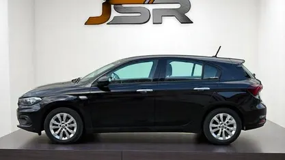 Usado Fiat Tipo 95 HP (69 kW) 2019 Preto Sedan