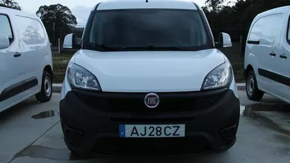 Usado 2021 Fiat Doblò Monovolume | € 13.000 (Preço justo)