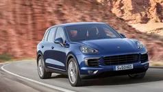Cinzento Usado 2018 Porsche Cayenne SUV | € 67.500