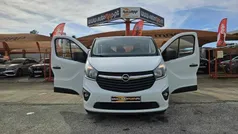 Branco Usado 2017 Opel Vivaro Van | € 24.000 (Preço justo)