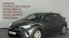 Cinza Usado 2021 Toyota C-HR Comfort SUV | € 25.950 (Preço justo)