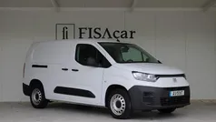 Branco Usado 2023 Fiat Doblò Monovolume | € 18.500 (Preço justo)