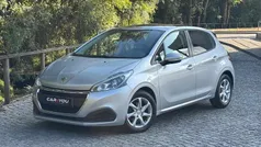 Cinza Usado 2016 Peugeot 208 Allure Citadino | € 10.990 (Bom preço)