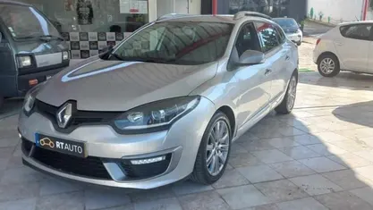 Cinzento Usado 2016 Renault Mégane GT Line GT-Line Carrinha | € 12.990 (Preço justo)