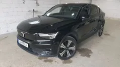 Preto Usado 2022 Volvo EC40 SUV | € 38.500 (Preço justo)