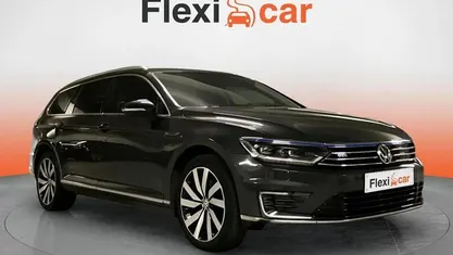 Usado VW Passat 218 HP (160 kW) 2018 Cinzento