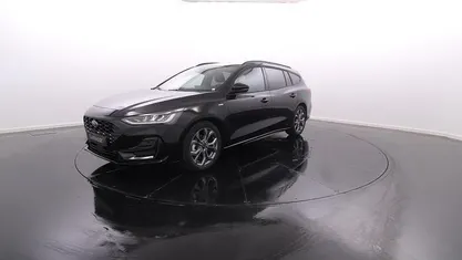 Preto Usado 2023 Ford Focus Carrinha | € 25.900 (Preço justo)