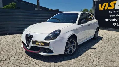 Branco Usado 2019 Alfa Romeo Giulietta Citadino | € 15.790 (Preço justo)