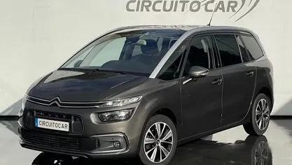 Cinzento Usado 2017 Citroën Grand C4 Picasso Feel Monovolume | € 13.995 (Preço justo)