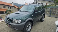 Verde Usado 2000 Nissan Terrano SUV | € 7.000 (Preço justo)