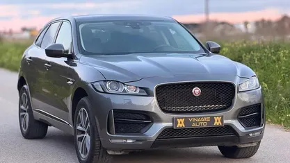 Usado Jaguar F-Pace R-Sport 180 HP (132 kW) 2017 Cinza SUV