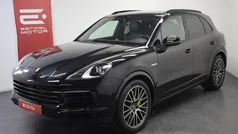 Preto Usado 2020 Porsche Cayenne SUV | € 74.500 (Super Preço)