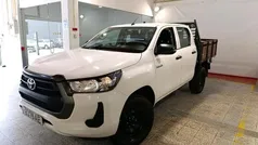 Branco Usado 2024 Toyota HiLux Pickup | € 39.800 (Preço justo)