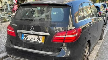 Usado 2018 Mercedes B180 Monovolume | € 18.900 (Preço justo)