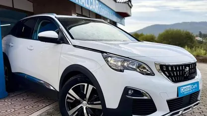 Branco Usado 2020 Peugeot 3008 Allure SUV | € 21.450 (Preço justo)