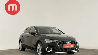 Preto Usado 2024 Audi A3 Sportback e-tron Advanced Citadino | € 33.499 (Preço justo)